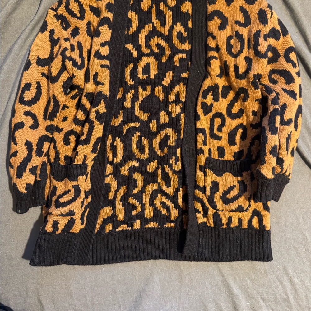Old Navy Black and Tan Leopard Cardigan